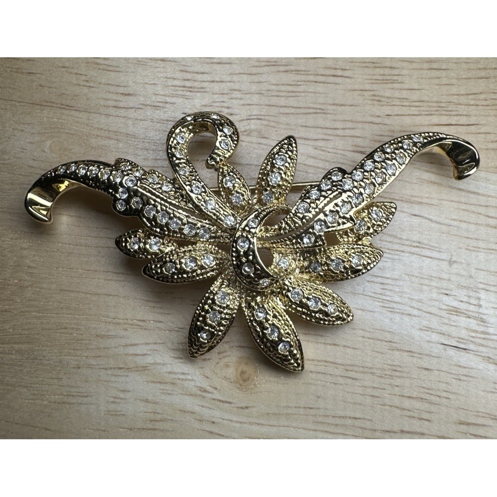 VTG Napier Brooch - Ribbon Leaf Bow - Gold White Rhinestone Pin Almost 3" wide